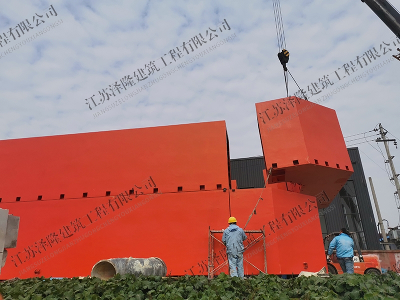 广州珠江某项目6米高防撞设施